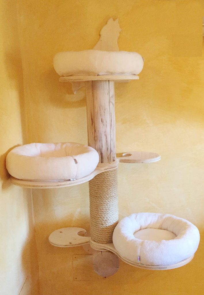 Tiragraffi in legno Code Volanti